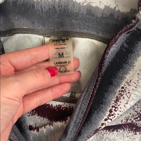 Printed Striped Leggings - Picture 3 of 6